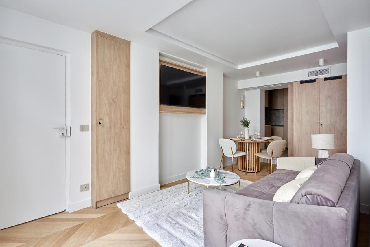 Apartment Centre De Paris By Studio Prestige ภายนอก รูปภาพ